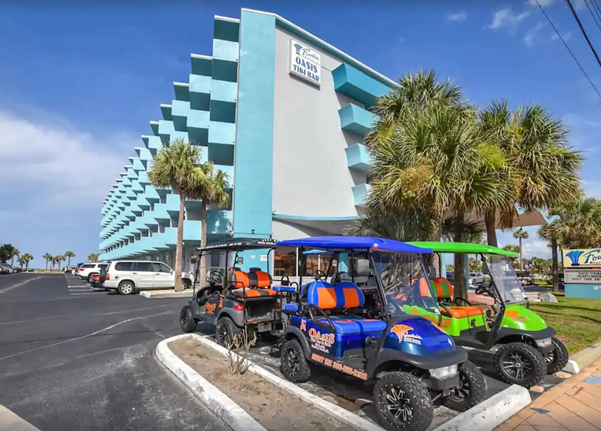 Апарт отель Open For 2025 Speedweeks Daytona 500 - Beachfront Studio - Private Balcony With Ocean View - Pool - Hot Tub - Tiki Bar - Sauna Дейтона-Бич Экстерьер фото